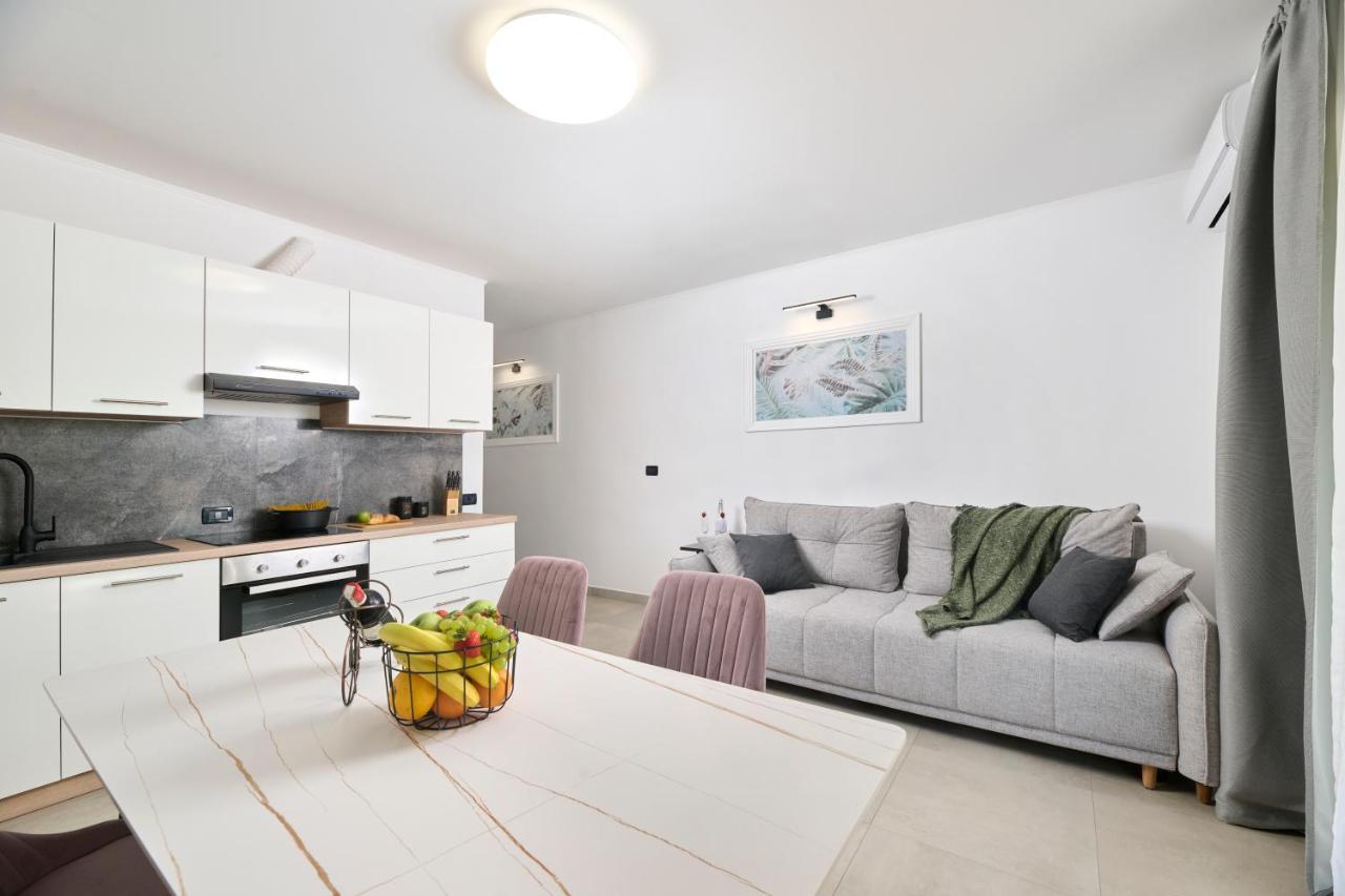 Apartments Dolcea Umag Exterior foto